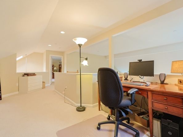 5 Blossom Ct 5, Westborough MA 01581