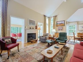 5 Blossom Ct 5, Westborough MA 01581