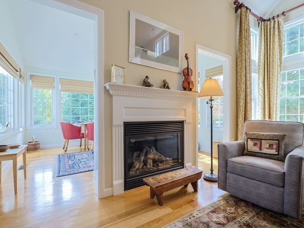 5 Blossom Ct 5, Westborough MA 01581