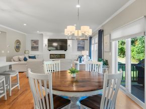 198 Stonehaven Dr, Weymouth MA 02190