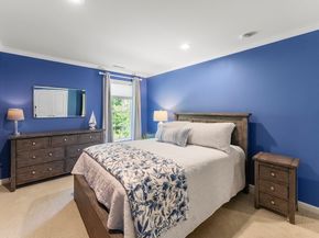 198 Stonehaven Dr, Weymouth MA 02190