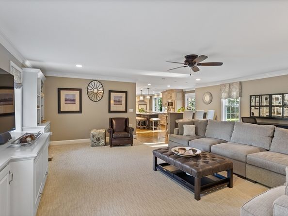 5 Fawn Road, Westford MA 01886