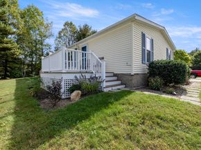 18 Fox Run, Brookfield MA 01506