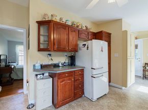 18 Fox Run, Brookfield MA 01506