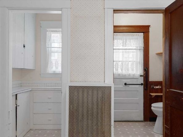 28 Cascade Rd, Worcester MA 01602