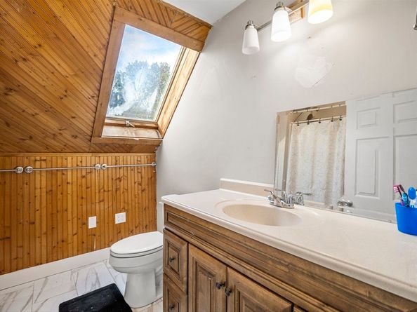 39 Emmons St, Milford MA 01757