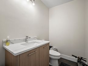 39 Emmons St, Milford MA 01757