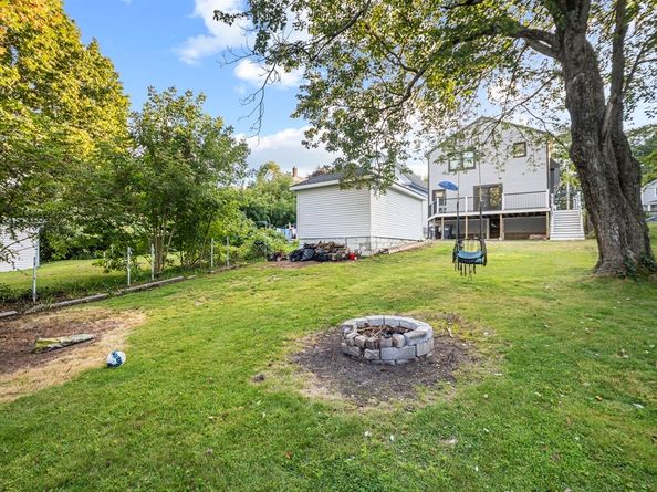 39 Emmons St, Milford MA 01757