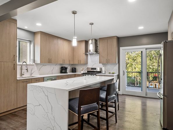 39 Emmons St, Milford MA 01757