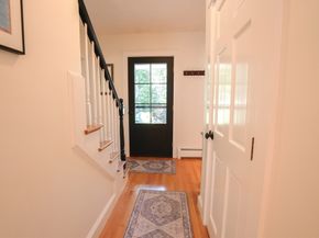 37 Trifiro Rd, Billerica MA 01821