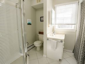 37 Trifiro Rd, Billerica MA 01821