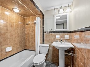 8 Wiget St 1, Boston MA 02113