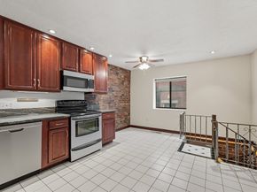8 Wiget St 1, Boston MA 02113