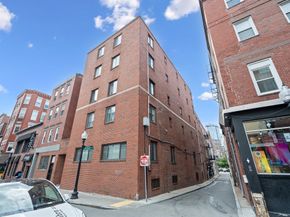 8 Wiget St 1, Boston MA 02113