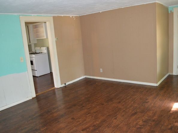 21R Wareham St, Middleboro MA 02346