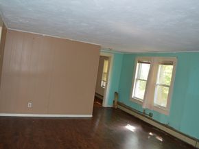 21R Wareham St, Middleboro MA 02346
