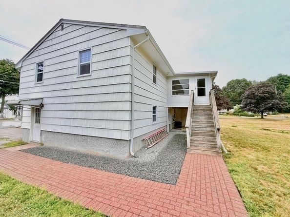 2040 Central St, Stoughton MA 02072