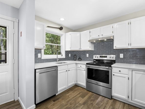 76 Bolton Woods Way, Bolton MA 01740