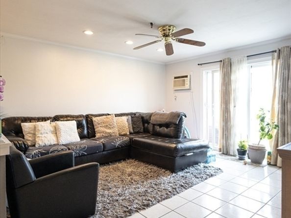 38 Carter St 303, Everett MA 02149