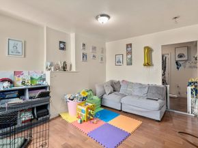 139 Chelsea St, Boston MA 02128