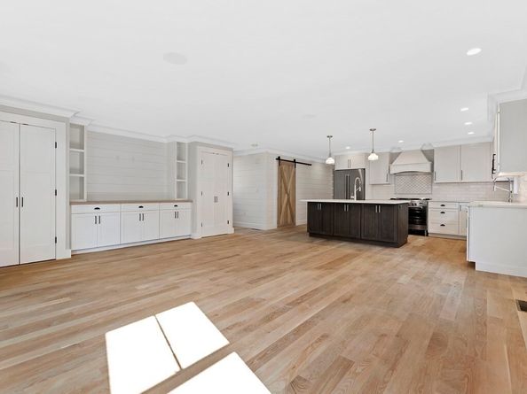 4 Crossman St 4, Boston MA 02126