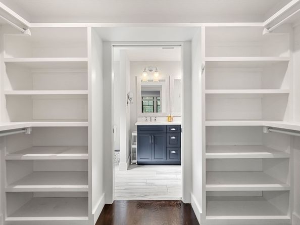 4 Crossman St 4, Boston MA 02126