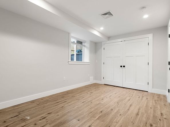 4 Crossman St 4, Boston MA 02126