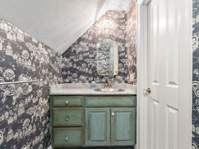 114 Fox Run Rd, Bolton MA 01740