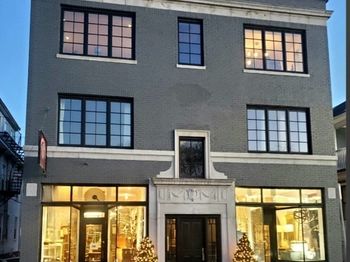 148 Huron