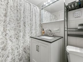 6 Whittier Pl 8P, Boston MA 02114