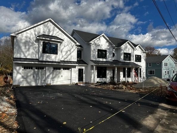 7 Lewis Court, Hingham MA 02043