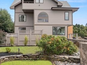 183 Bass Point Rd, Nahant MA 01908