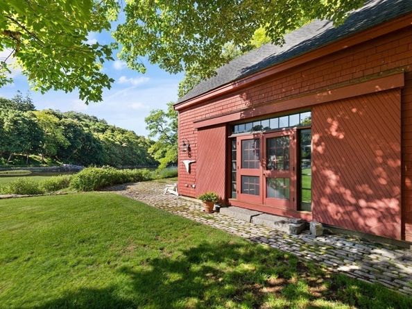 4 Lane Road, Gloucester MA 01930