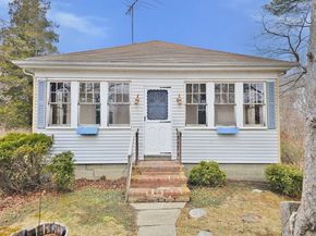 27 Nicks Rock Rd, Plymouth MA 02360