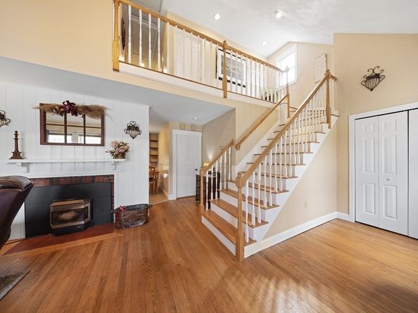 71 Summer St, Northborough MA 01532