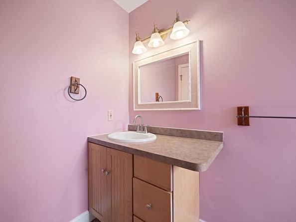 71 Summer St, Northborough MA 01532