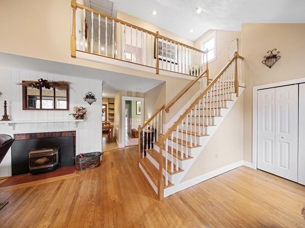 71 Summer St, Northborough MA 01532