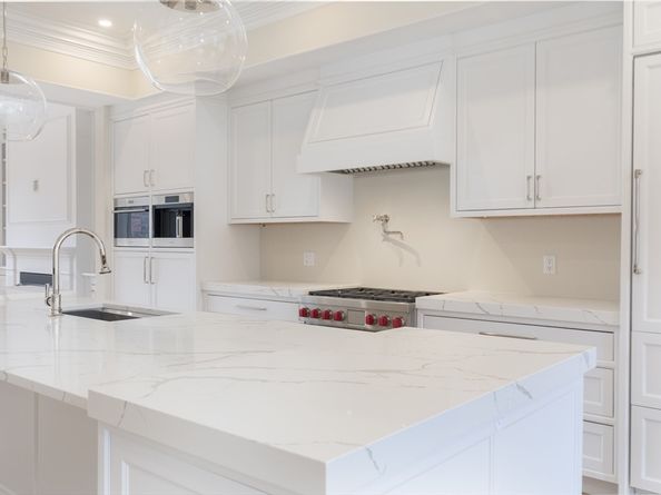 71 Mount Vernon St 1, Boston MA 02108