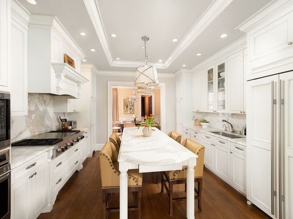 304 Commonwealth Ave 3, Boston MA 02115