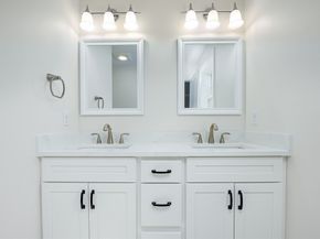 100 King St, Groveland MA 01834