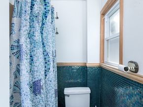 19 Black Point Rd, Webster MA 01570