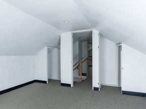 19 Black Point Rd, Webster MA 01570