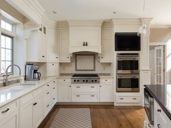 80 Brierbrook, Milton MA 02186