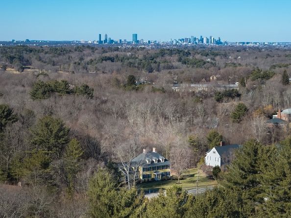 80 Brierbrook, Milton MA 02186