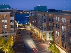 2.5 Battery Wharf 2408, Boston MA 02109