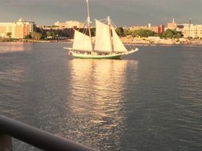 2.5 Battery Wharf 2408, Boston MA 02109