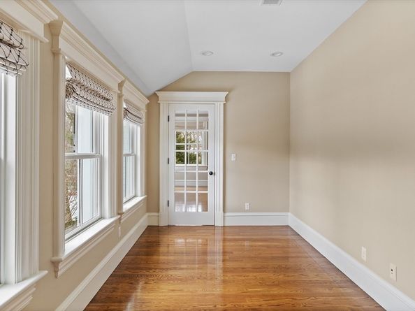 23 Burroughs Road, Lexington MA 02420