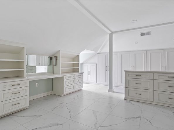 23 Burroughs Road, Lexington MA 02420