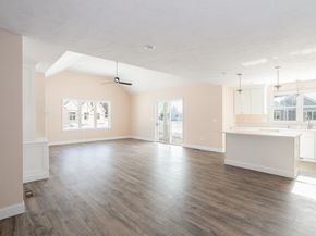 4 Hayley Circle 0, Rochester MA 02770