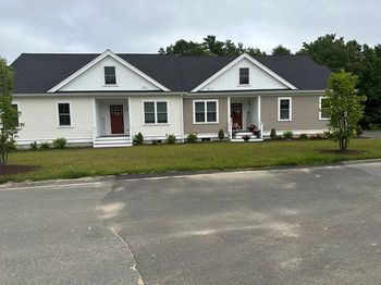 4 Hayley Circle